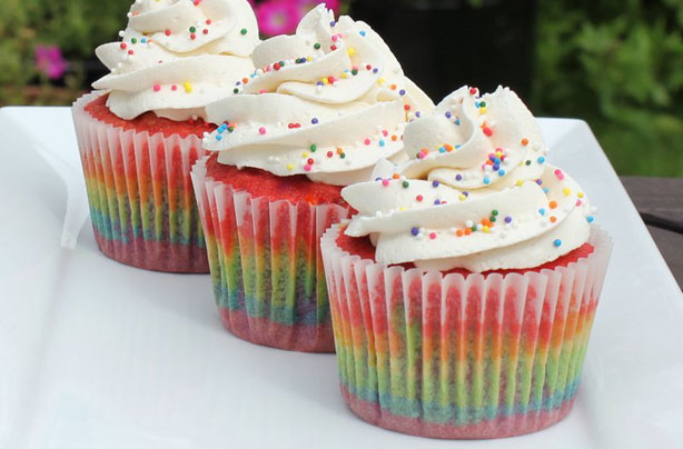 victoria-rainbow-cupcakes.jpg