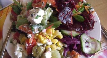 Dressing Up Your Salad – Fresh Salad Recipe